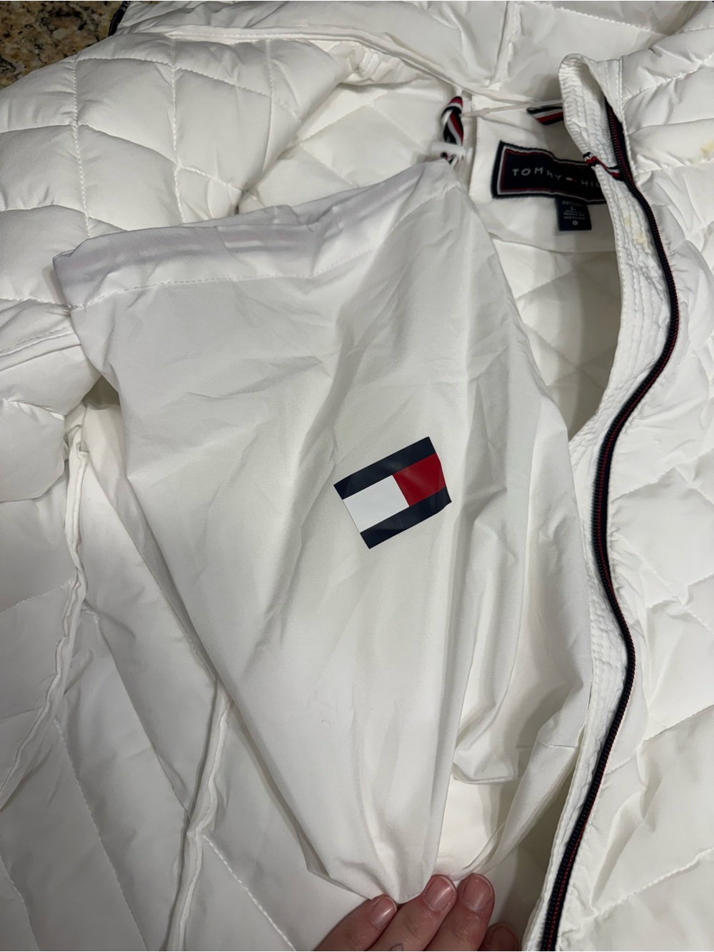 NWT Women’s Tommy Hilfiger Hooded Zip Front Packable Jacket size Large - Picture 7 of 9